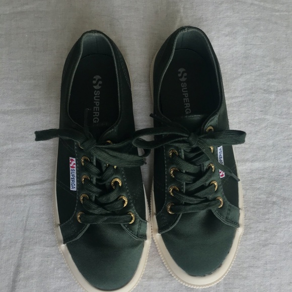 SOLD Superga 2750 Green Satin Sneakers, Size 7 - Picture 4 of 6